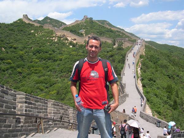 CLAUDIO AND THE GREAT WALL