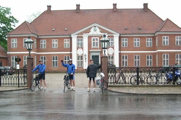START OF THE SECOND LEG IN HEAVY RAIN