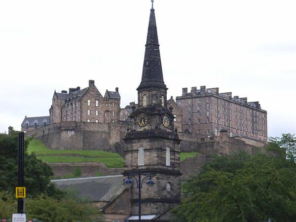 EDINBURGH - CASTLE