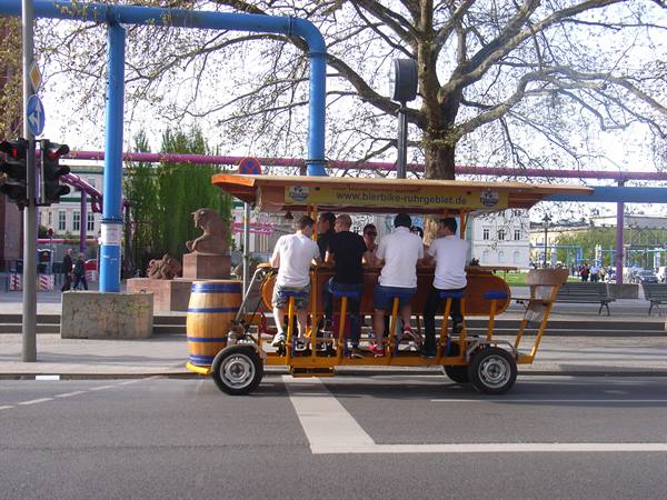 PEDAL-POWERED TRAVELING PUB