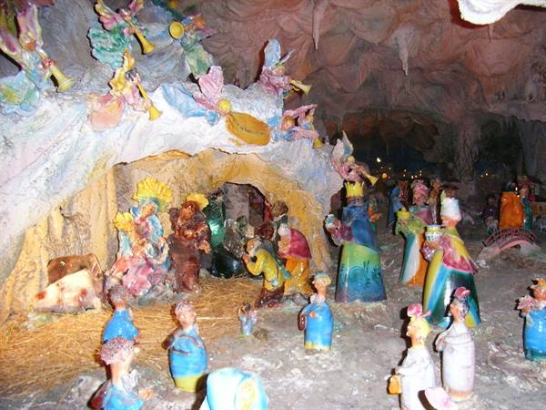 NATIVITY SCENE
