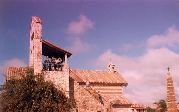 ALTOS DE CHAVON