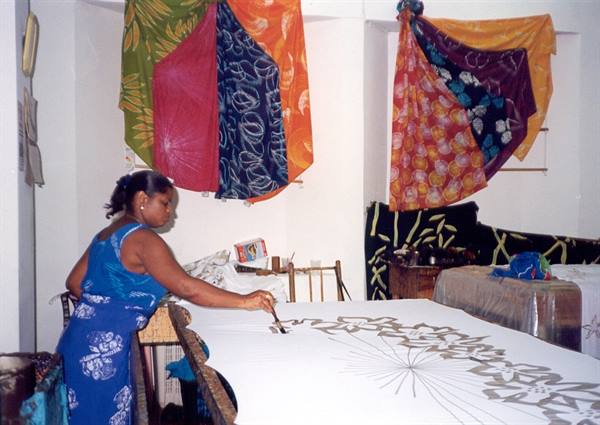 BATIK FABRIC MAKING