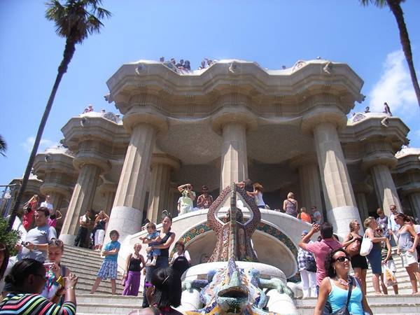 BARCELONA - PARQUE GUELL BY GAUDI'