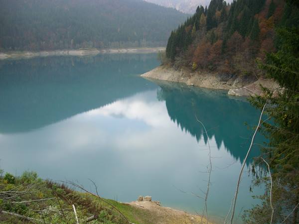 Lake Sauris on the road to Sauris