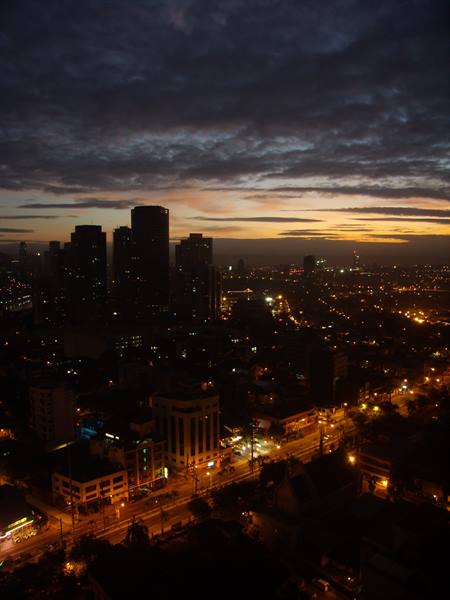 Manila - Rockwell at dawn from above..