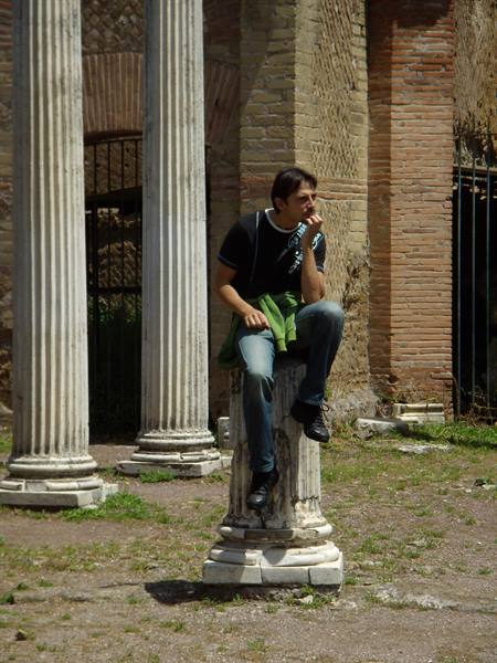 Villa Adriana - The Thinker