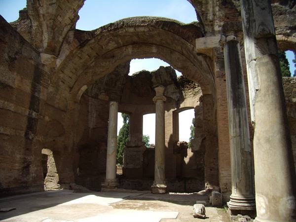 Villa Adriana - Temple of Venus