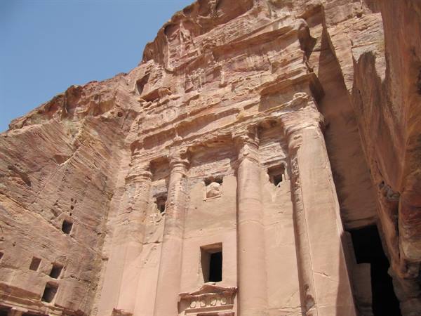 Tomb of the Urn.