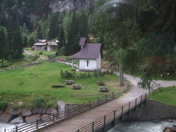 MADONNA DI CAMPIGLIO:Nardis Waterfalls