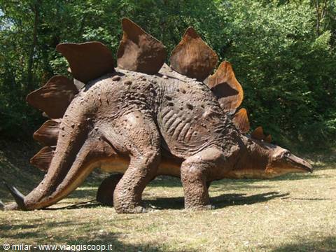 DINOSAUR PARK