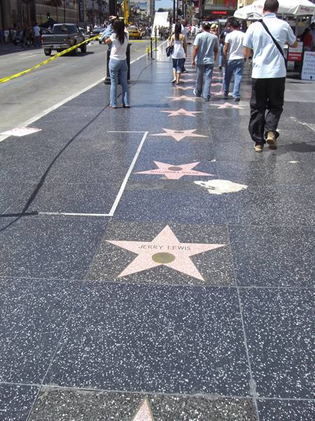 Walking Famous, the Walk of Stars