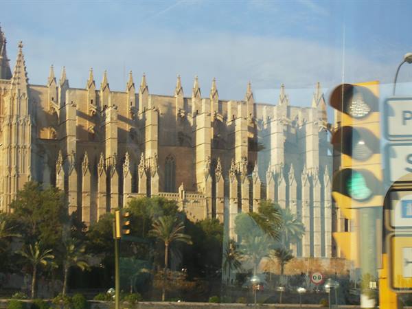 cathedral again photographed from the coach
