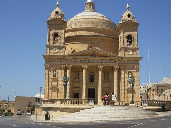 this church i don't know what it's called..............