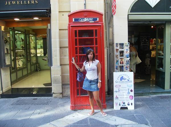 English-style phone box