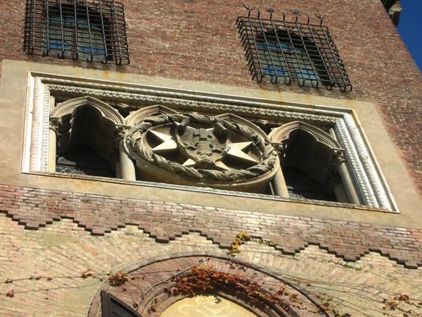castle coat of arms
