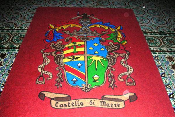 royal coat of arms - carpet