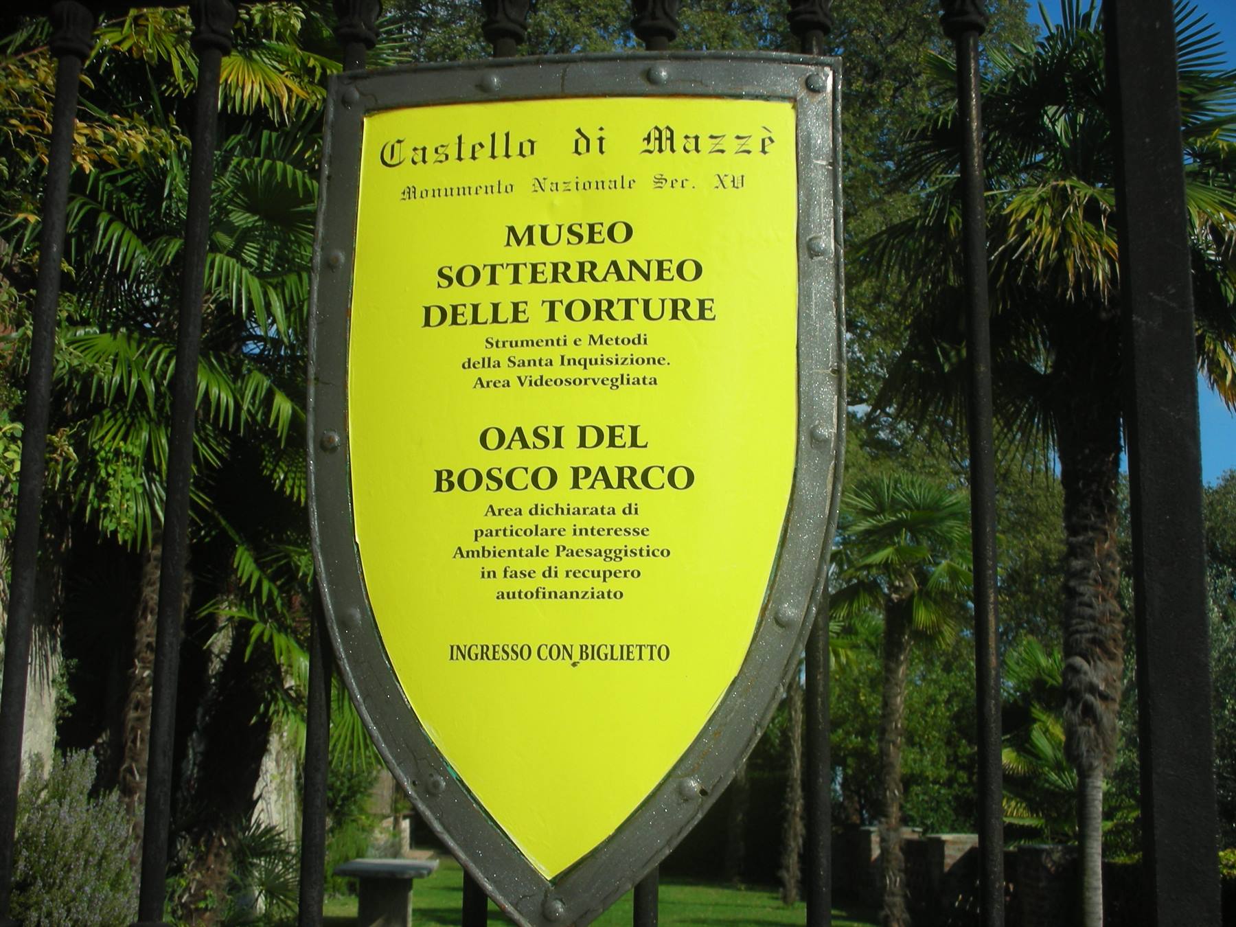 castle sign