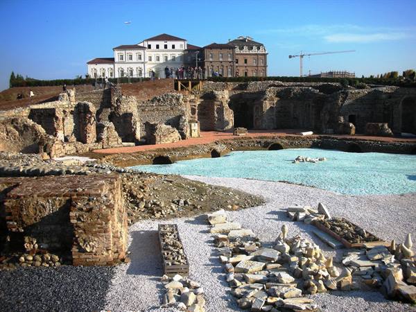 view of the old fountain and royal palace