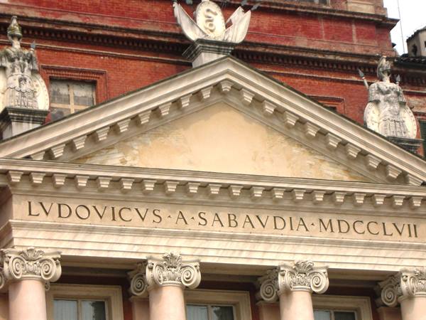 facade detail