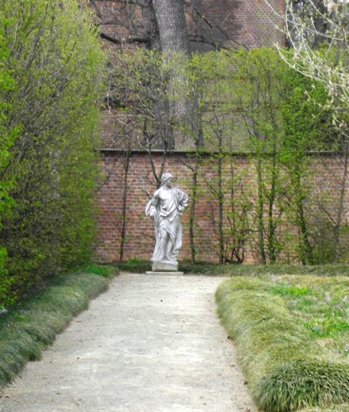 detail of statue in the first small garden