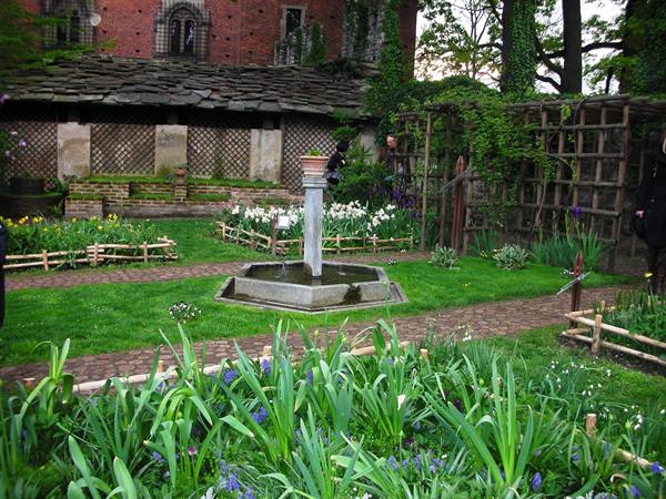 garden of the fortress