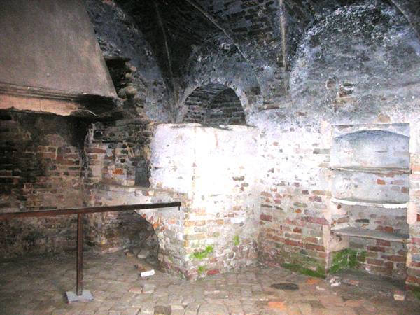 ancient oven probably struck by fire
