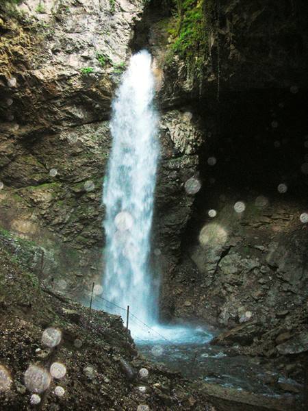 seythenex waterfall