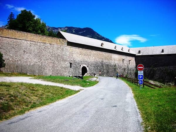 city walls on the Embrun side