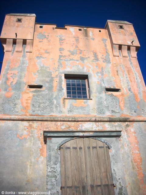 the tower on the promenade in Nervi
