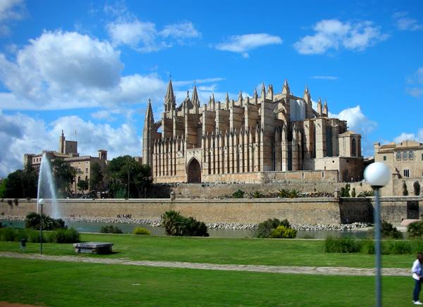 the cathedral and the park