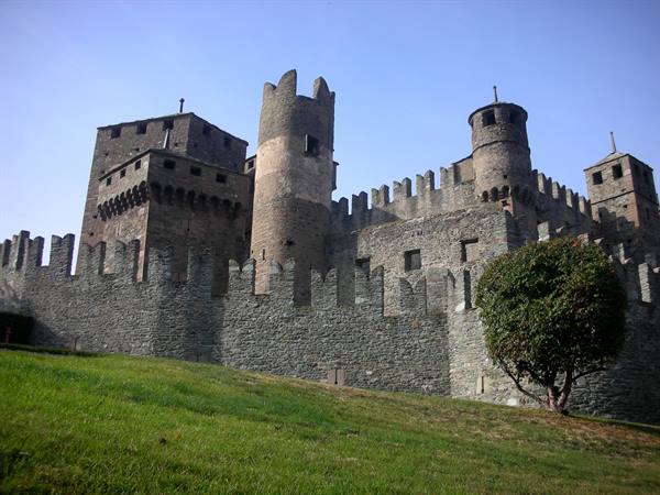 castle of Fénis