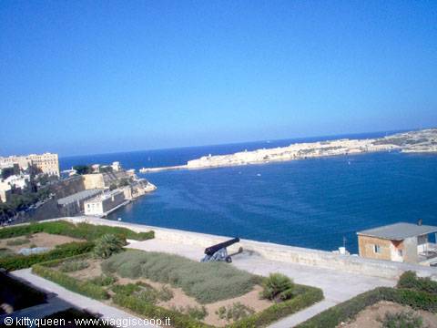 VITTORIOSA FROM THE UPPER BARRACCA GARDEN