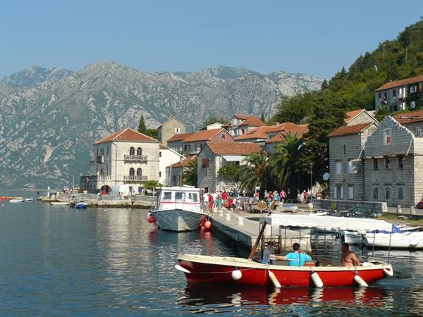 PERAST