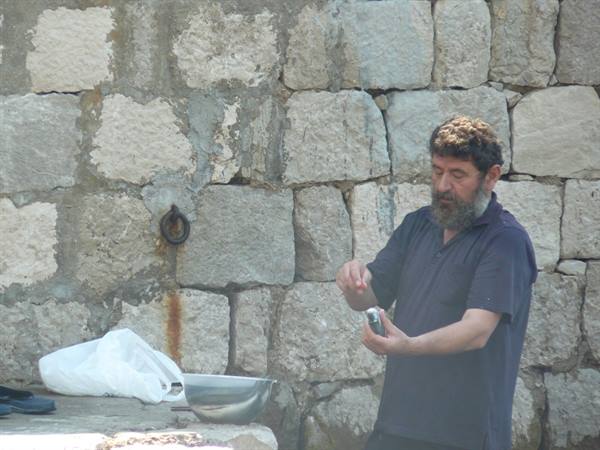 PERAST - Fisherman at work