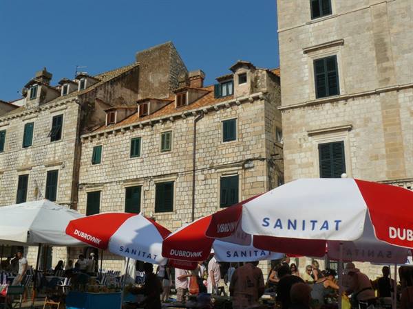 DUBROVNIK - Gundulic Square