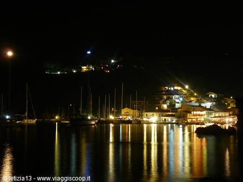 LAKKA by Night