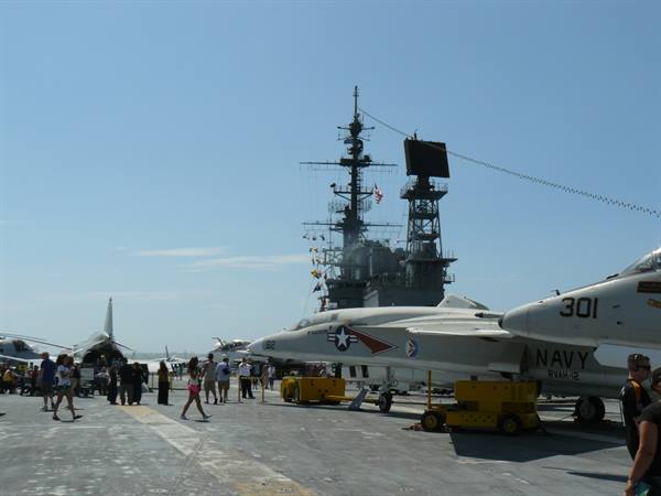 San Diego - US Midway Museum