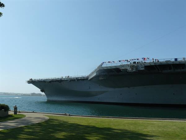 San Diego - US Midway Museum