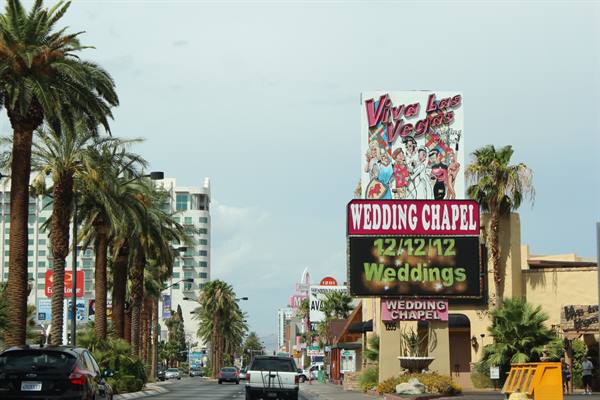 Las Vegas Boulevard - Wedding Chapel Sign