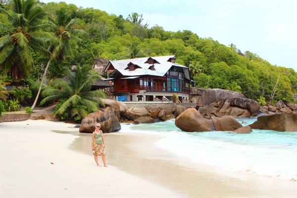 Anse Takamaka