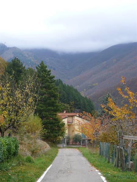 Casale hamlet, Loro Ciuffenna