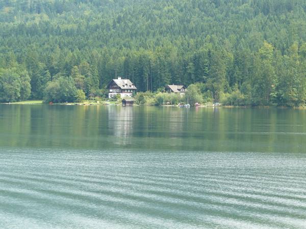 On the road - Lake Hallstatt