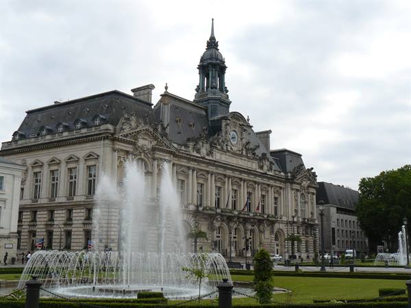 Town Centre - The Town Hall