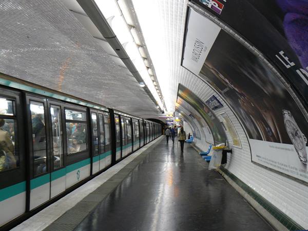 Paris Metro - St.Placide