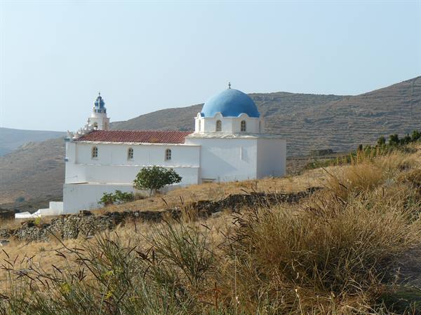 On the roads of Tinos - The abandoned village of Monastiria