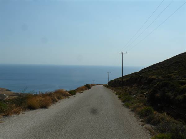 On the roads of Tinos 