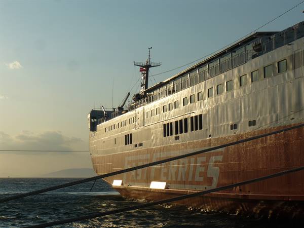 Rafina - Dawn at the port