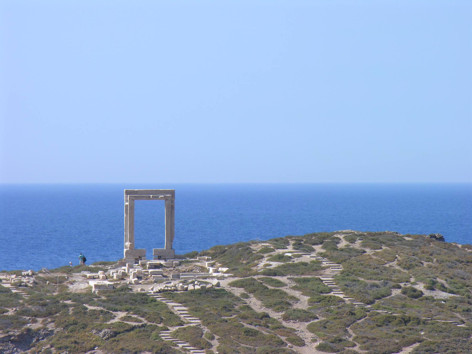 Vista sulla porta di Naxos