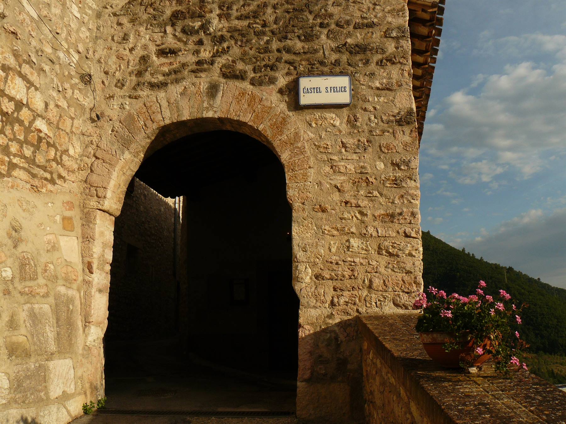 Ingresso a Castel San Felice